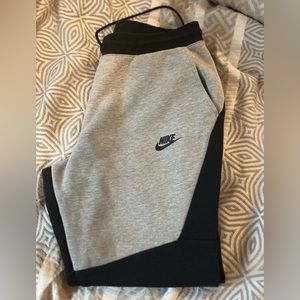 Nike Tech Fleece Joggers Men Size Medium